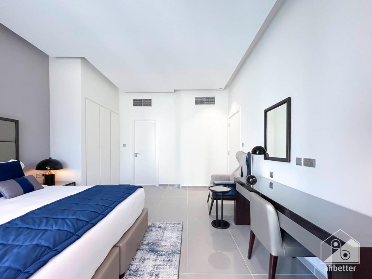 Luxury Stay At Damac Majestine With Balcony & Views Dubai Exterior foto